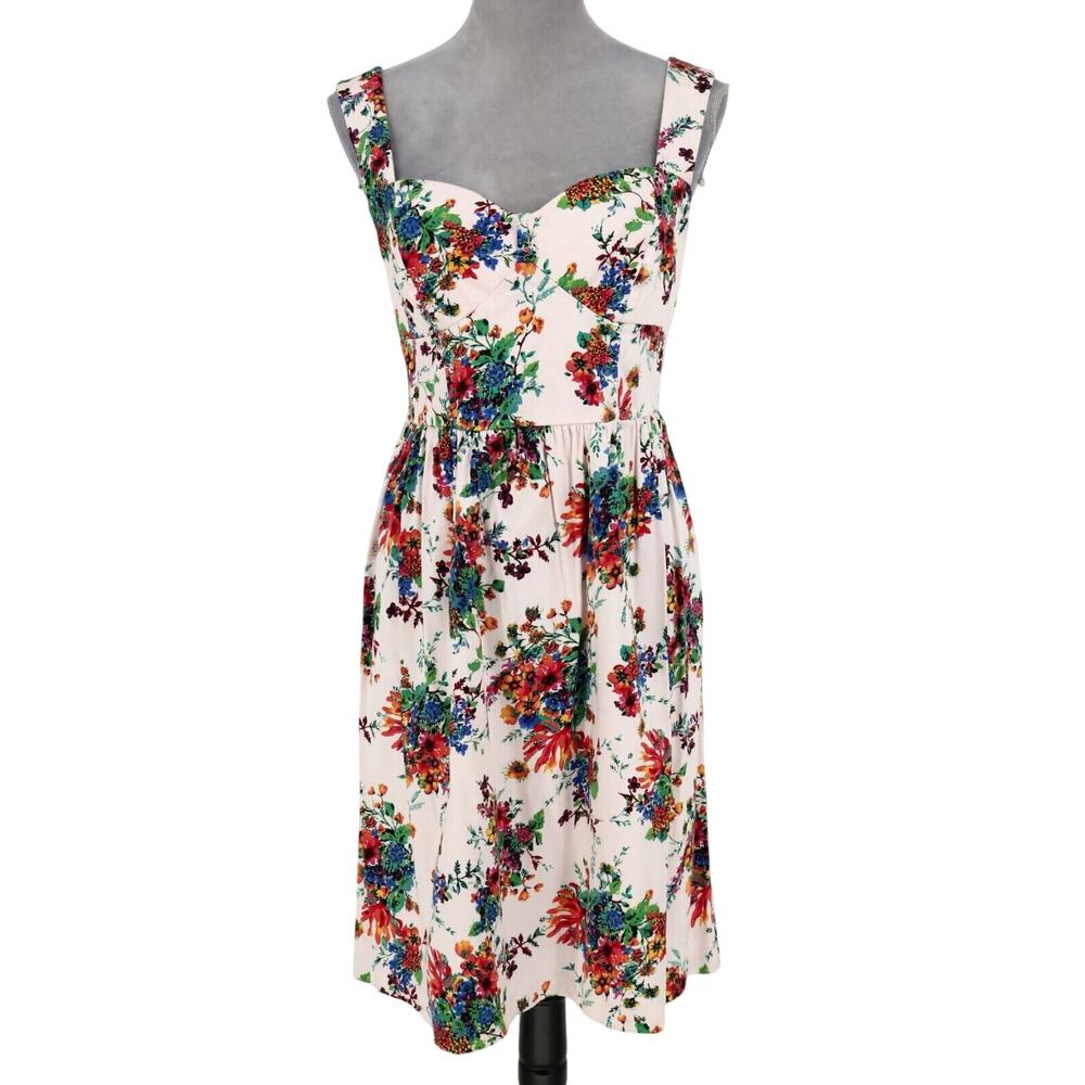 Laundry by Design Dress Womens 8 White Green Red Stretch Fit n Flare Whimsy